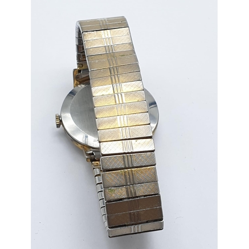 834 - Vintage Ingersoll Gent's Watch. Expandable Stainless Steel Strap. Shock Resistant. In Working Order.