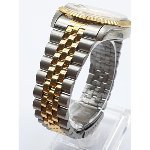 836 - Vitorio Sardi Two-Tone Bracelet Men's Watch. Gold Plate Bezel and Face. As new, in box, but needs ba... 