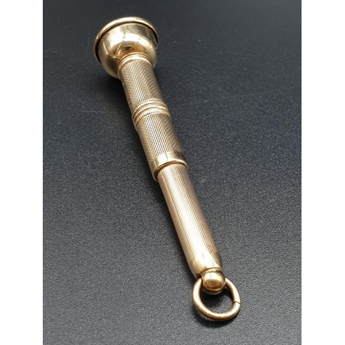 908 - A 1951 H/M 9k Yellow Gold Cigar Piercer.
9.2g 6.5cm