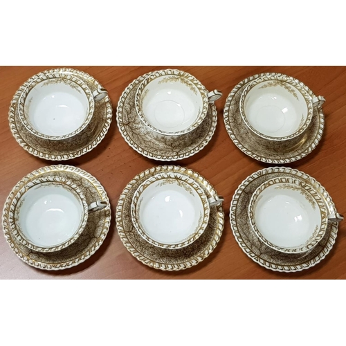 202 - A Very Early Chamberlain Worcester Set of Six Tea Cups with Saucers. Gilded Decoration, in Good Cond... 