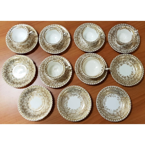 208 - A Mixture of Early Chamberlain Worcester Porcelain. Eleven Saucers (one chipped), Five Tea Cups (one... 