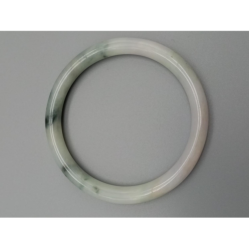 662 - Baby natural jade bangle 19g