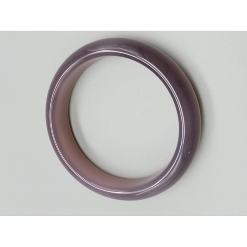 808 - Lavender jade bangle weight 59g and 7cm inner diameter approx