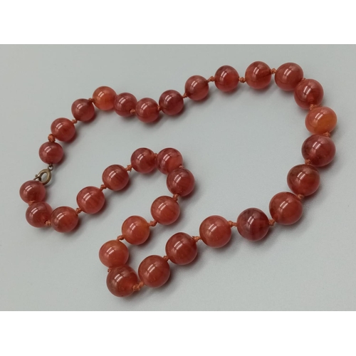 815 - Carnelian beaded necklace 42cm long approx