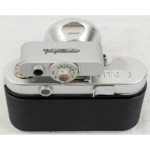 539 - VOIGTLANDER CAMERA IN LEATHER CARRYING CASE