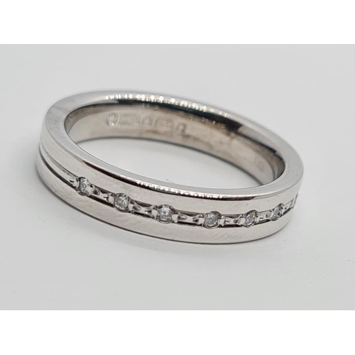 111 - 18K WHITE GOLD DIAMOND SET BAND RING WEIGHT 6.2G SIZE M