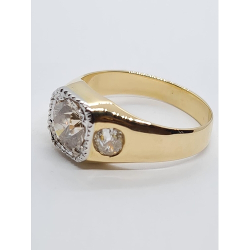 249 - A GENTLEMANS 18K YELLOW GOLD RING WITH 1.5CT DIAMONDS.
7.6gms and SIZE S