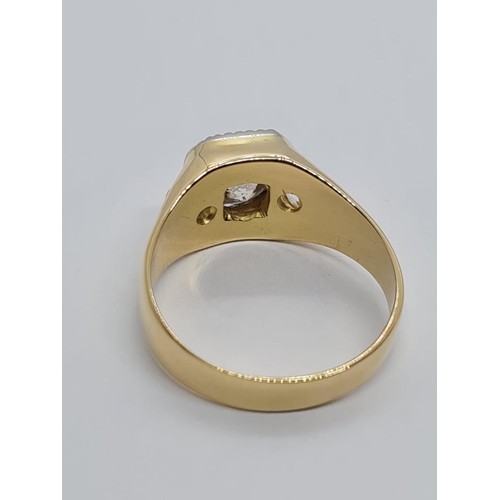 249 - A GENTLEMANS 18K YELLOW GOLD RING WITH 1.5CT DIAMONDS.
7.6gms and SIZE S