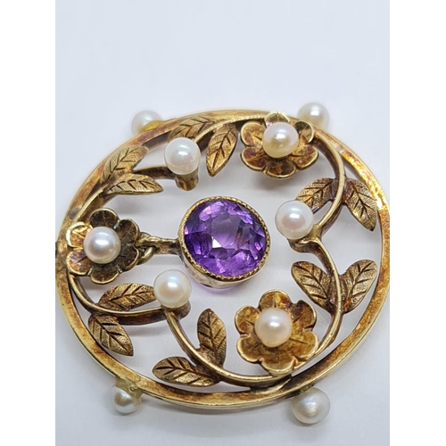 237 - 9K YELLOW GOLD ANTIQUE EDWARDIAN AMETHYST ANS SEED PEARL PENDANT, WEIGHT 3.2G AND 3CM DIAMETER APPRO... 