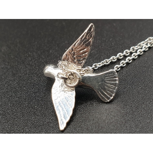 285 - ALEX MONROE STERLING SILVER SWOOPING SWALLOW PENDANT ON EXTENDABLE NECKLACE