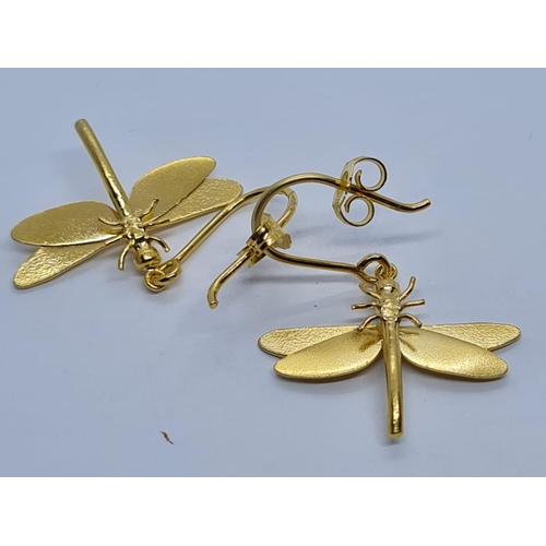 309 - PAIR ALEX MONROE STERLING SILVER WITH GOLD VERMEIL DRAGONFLY DROP EARRINGS (UNWORN) 3CM DROP APPROX