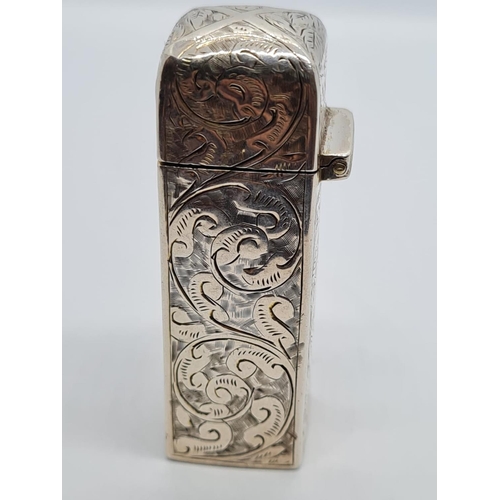 374 - Antique Solid Silver Perfume Bottle.- Birmingham 1896
Hallmark, Hillard and Thomson. 5.7cm.  23.5g