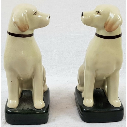 725 - Pair of Labradors by Artisan of Valencia.
20cm tall