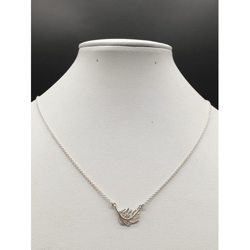 263 - ALEX MONROE STERLING SILVER LITTLE FEATHER PENDANT ON EXTENDABLE NECKLACE