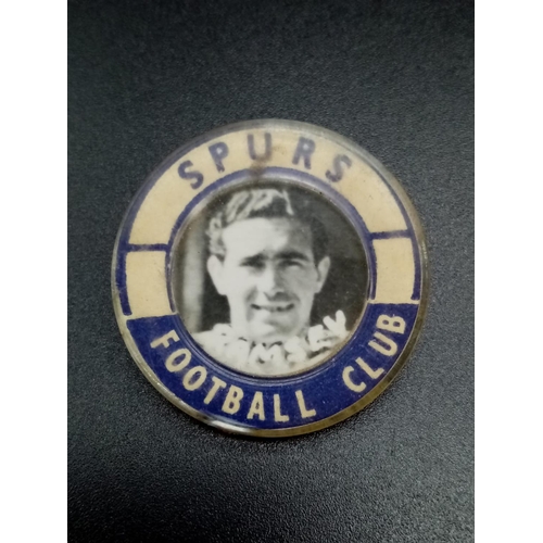 718 - Rare Vintage Sir Alf Ramsey Spurs Badge plus Spurs Team Badge. Sir Alf played at right back for Spur... 