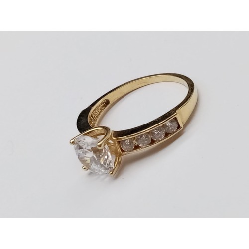 964 - Ladies 14K Yellow Gold stone set Ring. Size Q
4g