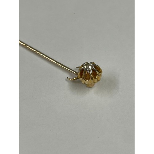 360 - Vintage 9ct gold stick pin with diamond