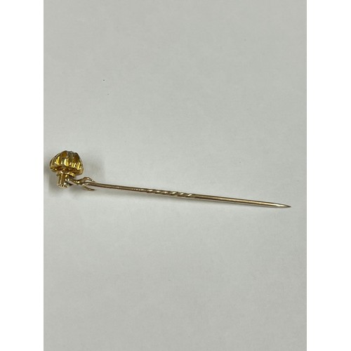 360 - Vintage 9ct gold stick pin with diamond