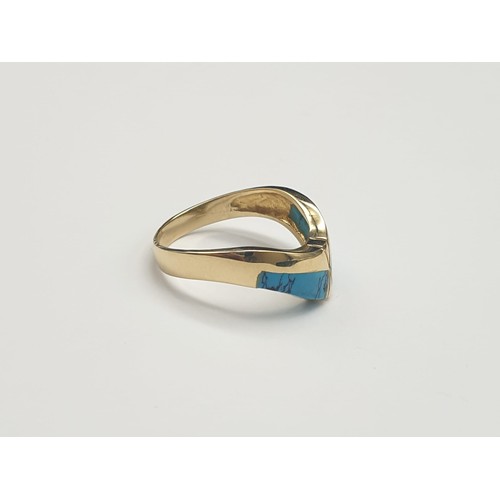 311 - 18K Yellow Gold Turquoise Set Ring. 
3.3g. Size N
