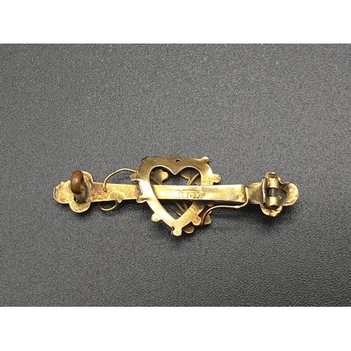 359 - 9K Yellow Gold Floral Decorated Brooch. 1.15g