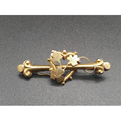 359 - 9K Yellow Gold Floral Decorated Brooch. 1.15g