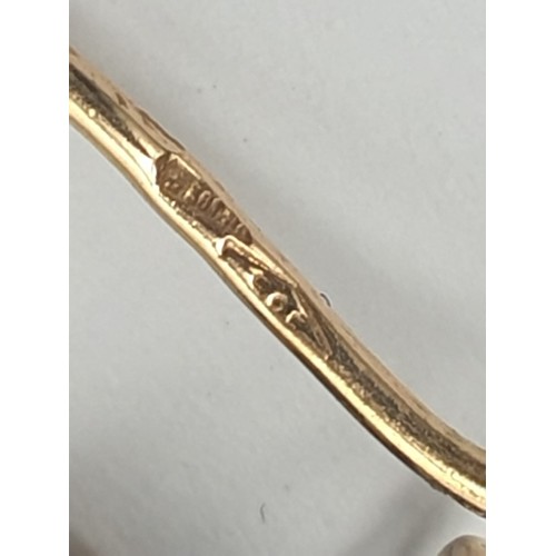 8 - 14k Yellow Gold Old Diamonds Earring and matching pendant on chain Set.
56cm. 9.68g total weight.