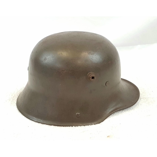 33 - WW1 Imperial German 1917 Model Stahlhelm Helmet. Stamped in the dome R461. A nice addition to any
co... 