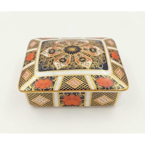 386 - A Royal Crown Derby Rectangular Imari Pattern Trinket Box with Lid Pattern Number 1128. 11 x 10cm