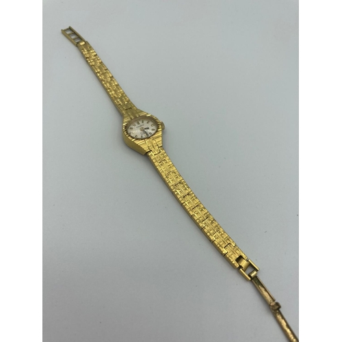 160 - Vintage 1950/60’s ladies EVERITE  cocktail wristwatch in gold tone. Face showing 17 jewels incabloc ... 