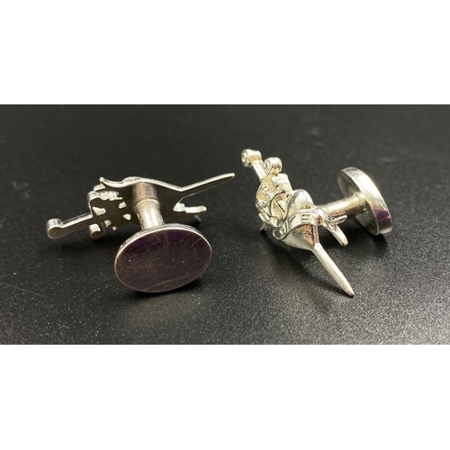 206 - Sterling silver fancy cufflinks, 31mm in length, weighs 9.6 grams