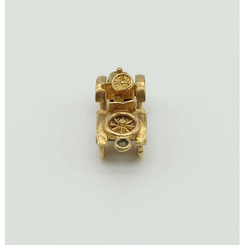 276 - 9k yellow gold vintage car charm, weighs 4 grams