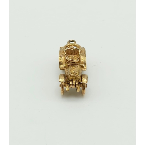 276 - 9k yellow gold vintage car charm, weighs 4 grams