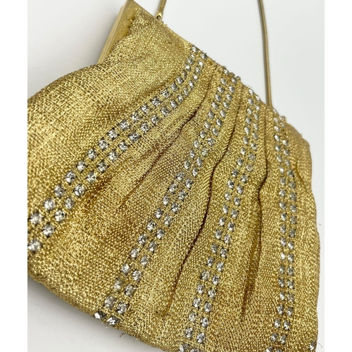 1183 - A VINTAGE EVENING BAG BY LESOIR OF HONG KONG 14X 19CM