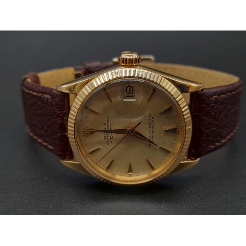 13 - A Rare Rose-Gold Rolex Oyster Perpetual Unisex Watch.
Brown leather strap. 18K Gold Case - 31mm. Gol... 