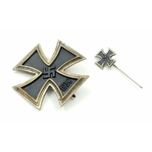 116 - 3rd Reich Boxed Iron Cross 1st Class & Lapel Pin. Private purchase medal set of the period in
or... 