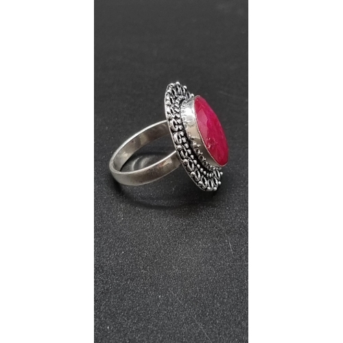 738 - A Natural Ruby Silver Ring. Size S. 7.15g.