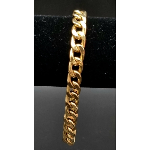 25 - 9k yellow gold curb bracelet, approx. 21 cm in length, total weight 12 grams