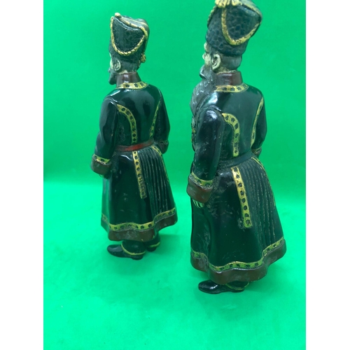 86 - A pair of 20th century stunning large Russian cold painted bronze figures 
Weight 1562 grams 
Height... 