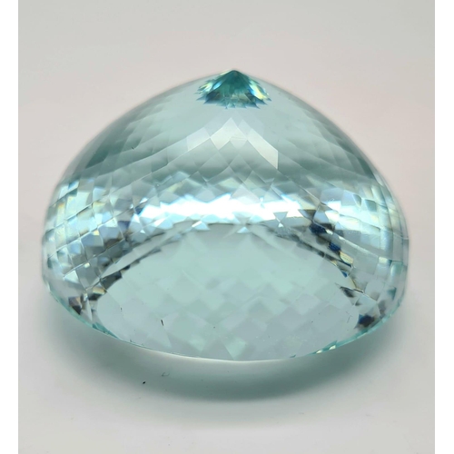 112 - A spectacular and highly collectable, flawless, large (646 carats), natural, sky blue, Topaz, Multif... 