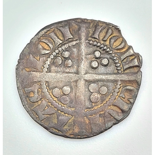 588 - An Ancient Edward III Silver Halfpenny Hammered Coin. 1327 -1377. Please see photos for conditions. ... 