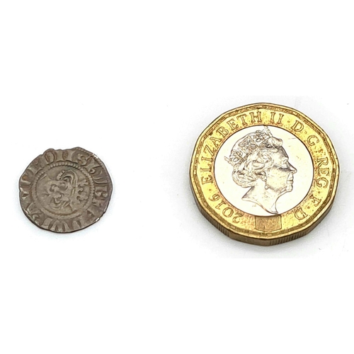 588 - An Ancient Edward III Silver Halfpenny Hammered Coin. 1327 -1377. Please see photos for conditions. ... 