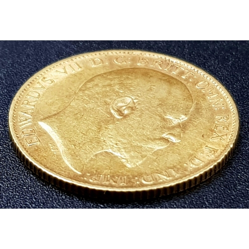 93 - A 1907 Edward VII 22K Gold Half Sovereign Coin. 4g.