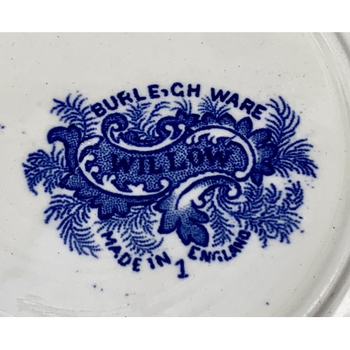 987 - AN EARLY 1900'S BURLEIGH WARE BOWL WITH THE WILLOW PATTERN.  21cms DIAMETER