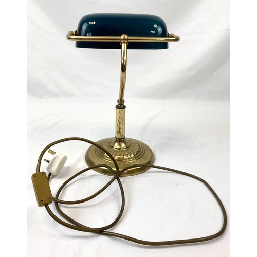 484 - A 1950'S RETRO DESK LAMP. 35cms tall  18cms base diameter.