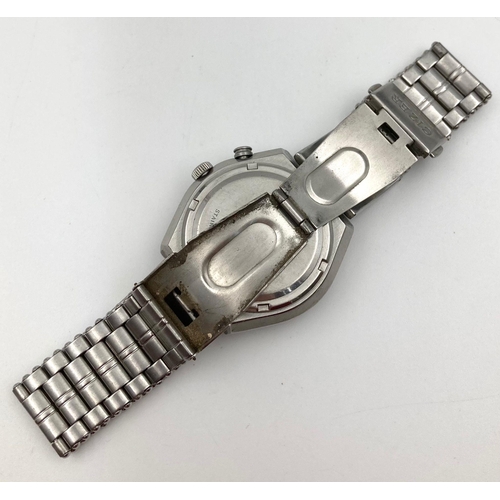 124 - A Wonderful Vintage Seiko Bell-Matic Gents Alarm Watch. Stainless steel strap and case - 42mm. Two-t... 