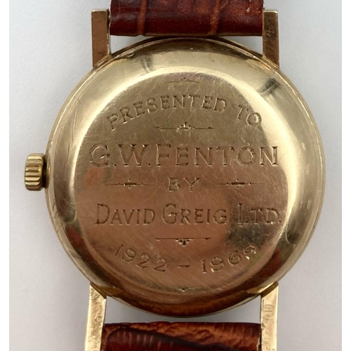 33 - A Glorious Vintage 9K Gold Cased Zenith Gents Watch. Mechanical movement. Leather strap. Gold case -... 