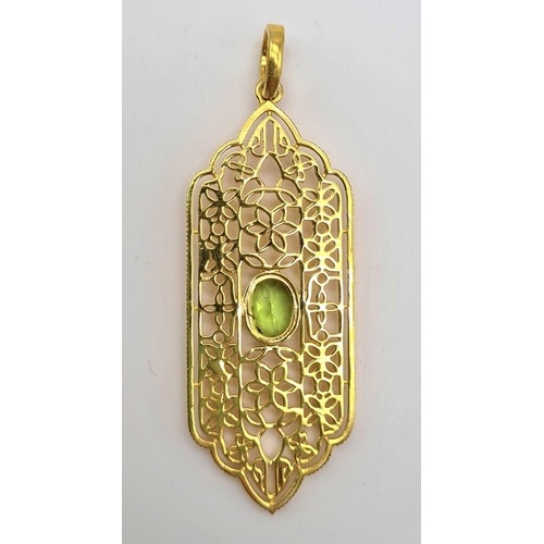 279 - A Gold Plated 925 Silver Edwardian Openwork Filigree Peridot Pendant. Peridot 2.20 Ct, Diamonds 0.10... 