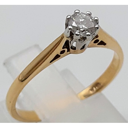 573 - A 9K Yellow Gold Diamond Solitaire Ring. 0.25ct. Size M.
1.6g.