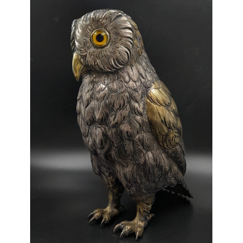 505 - A stunning early 20th century very large sterling silver German owl statue figure c.1920
height : 27... 