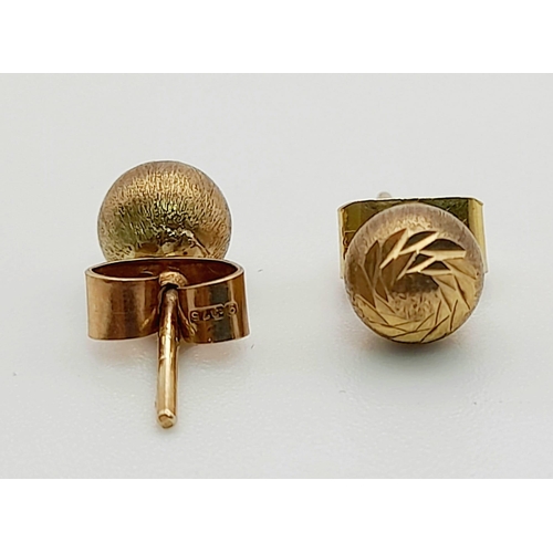 414 - 9K Yellow Gold fancy Swirl Ball Studs Earrings 1g